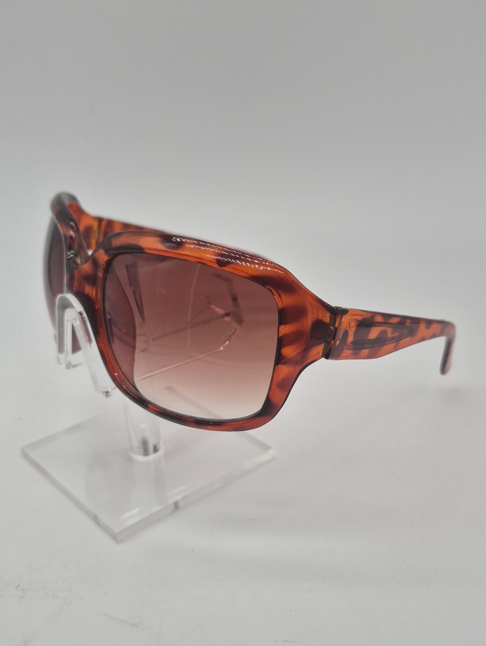 Tortoiseshell Women's Sunglasses - Brown Lens